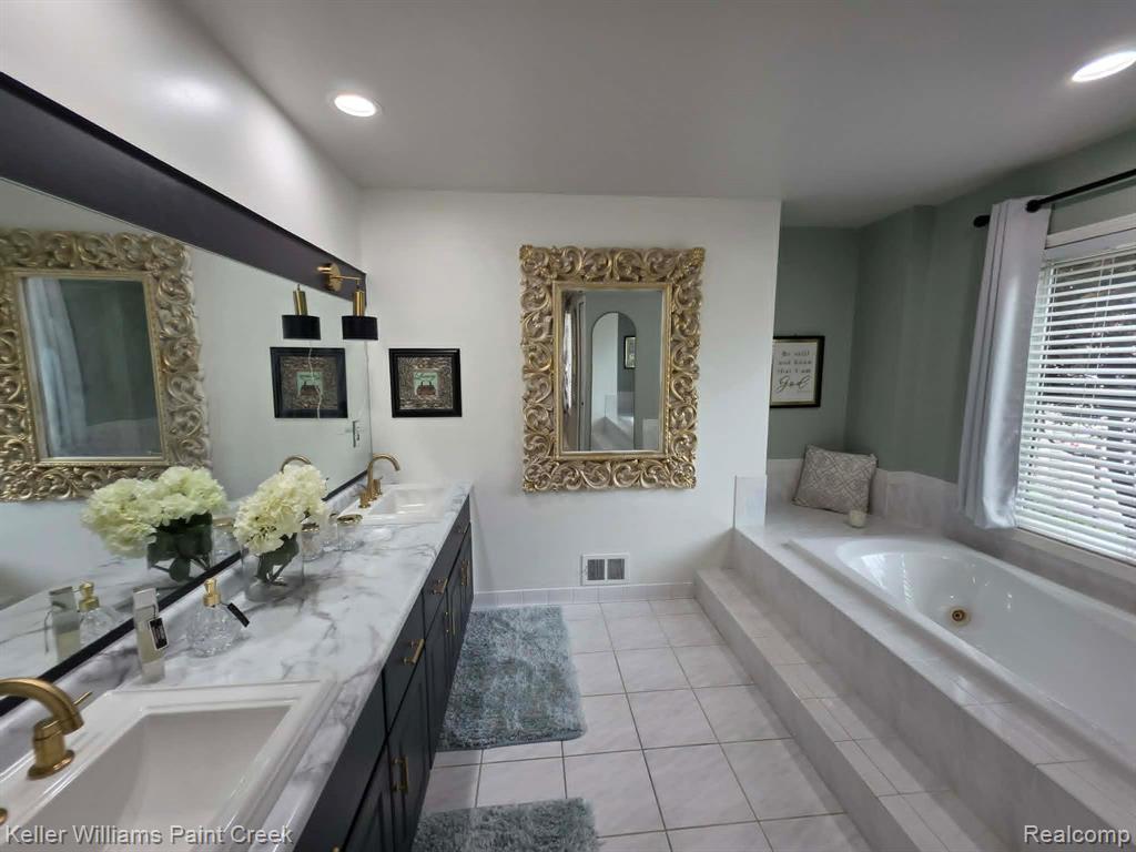 54390 Ashley Lauren Drive, Macomb, MI 48042 — Photo 53