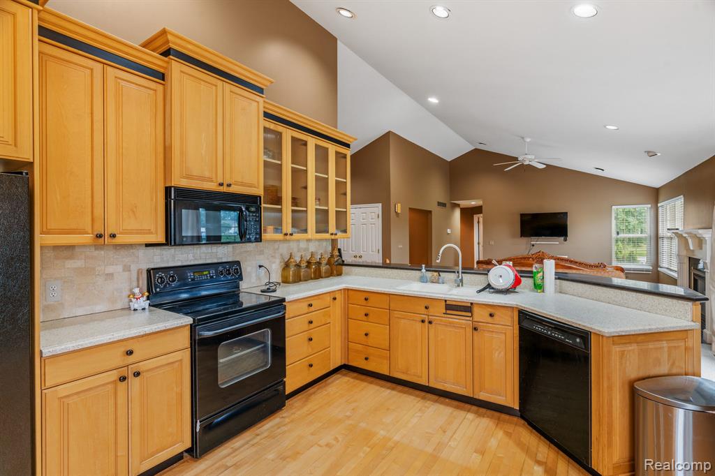 6051 Hough Road, Almont, MI 48003 — Photo 2