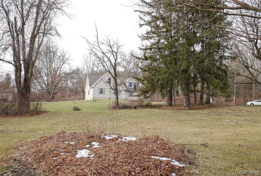 2755 Curtis Road, Leonard, MI 48367 — Photo 9