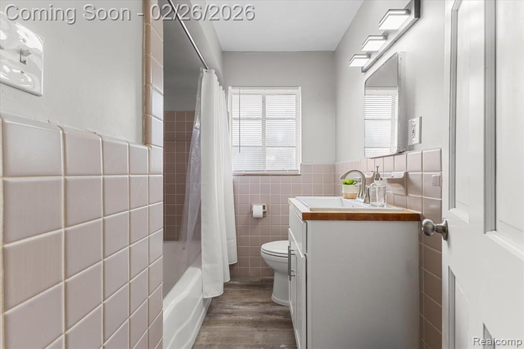 19134 Mallina Street, Grosse Pointe, MI 48236 — Photo 14