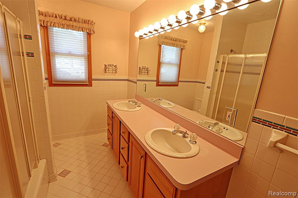 6964 Norborne Avenue, Dearborn Heights, MI 48127 — Photo 43