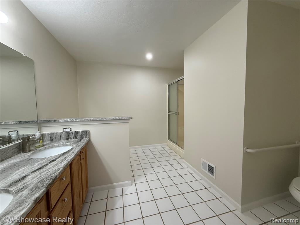12372 SAINT ANDREWS Way, Fenton, MI 48430 — Photo 3
