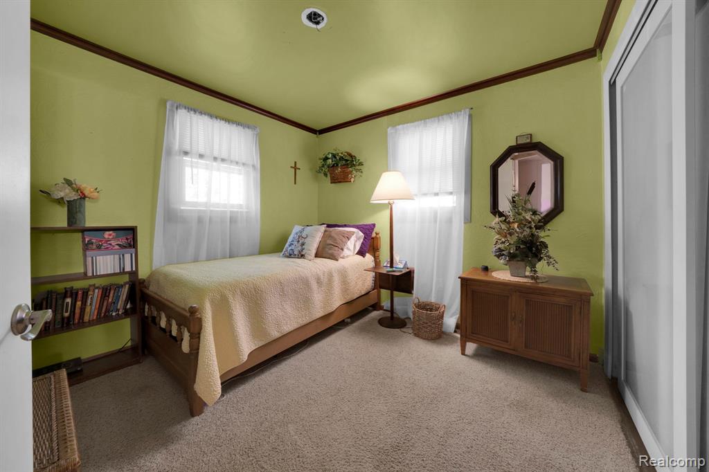 957 Miller Road N, Lake Orion, MI 48362 — Photo 25