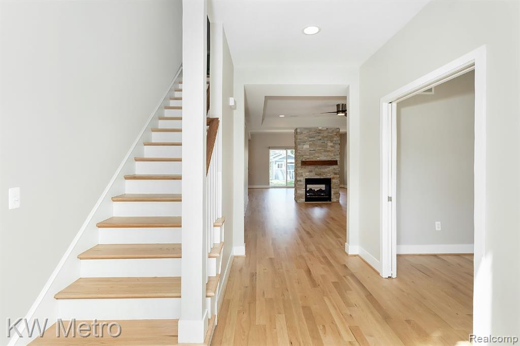602 CHERRY Avenue, Royal Oak, MI 48073 — Photo 5