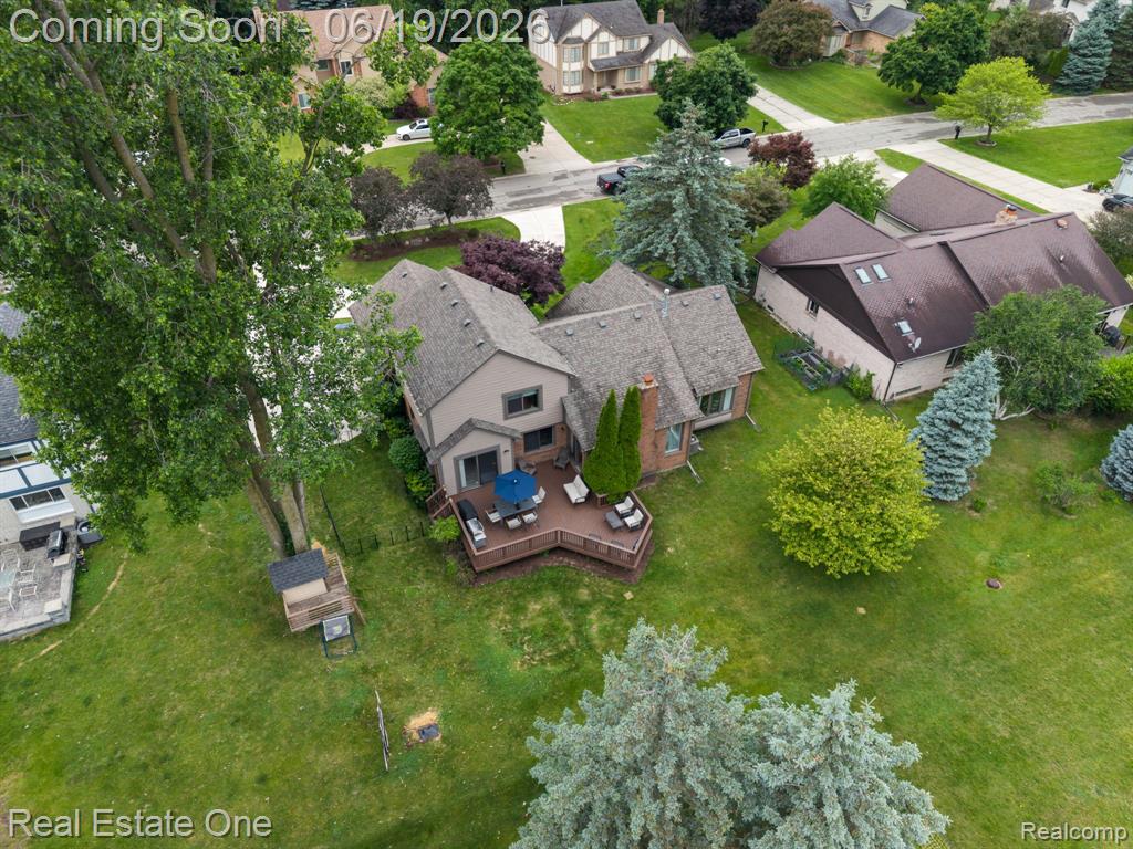 5277 Waterview Drive, West Bloomfield, MI 48323 — Photo 56