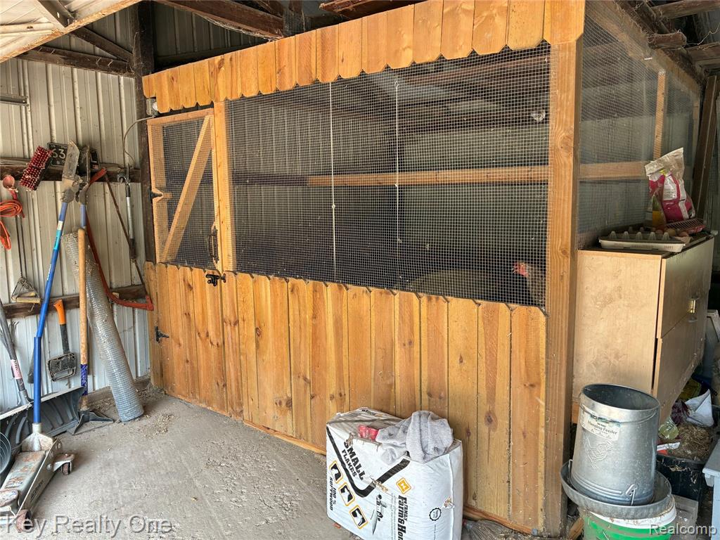 1000 W Predmore Road, Oakland, MI — Photo 64