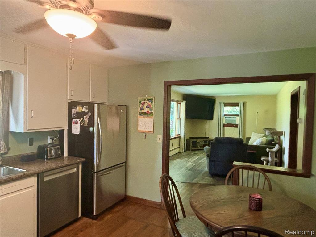 8531 S Waldron Road, Pittsford, MI 49271 — Photo 6