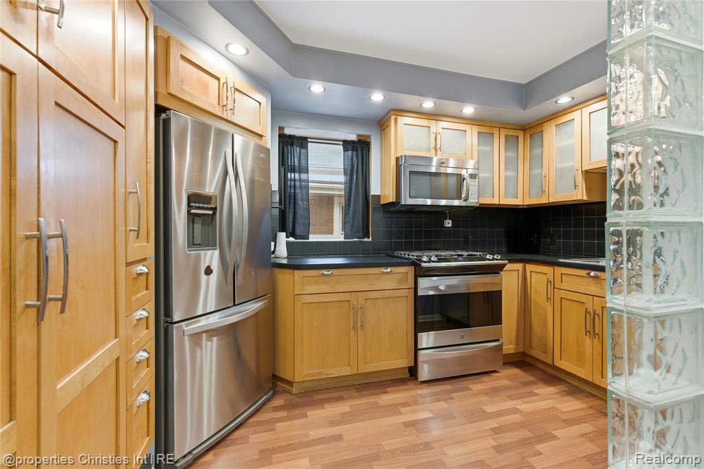 466 Touraine Road, Grosse Pointe Farms, MI 48236 — Photo 9
