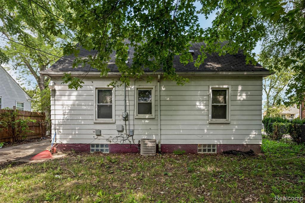 5281 Marseilles Street, Detroit, MI 48224 — Photo 19