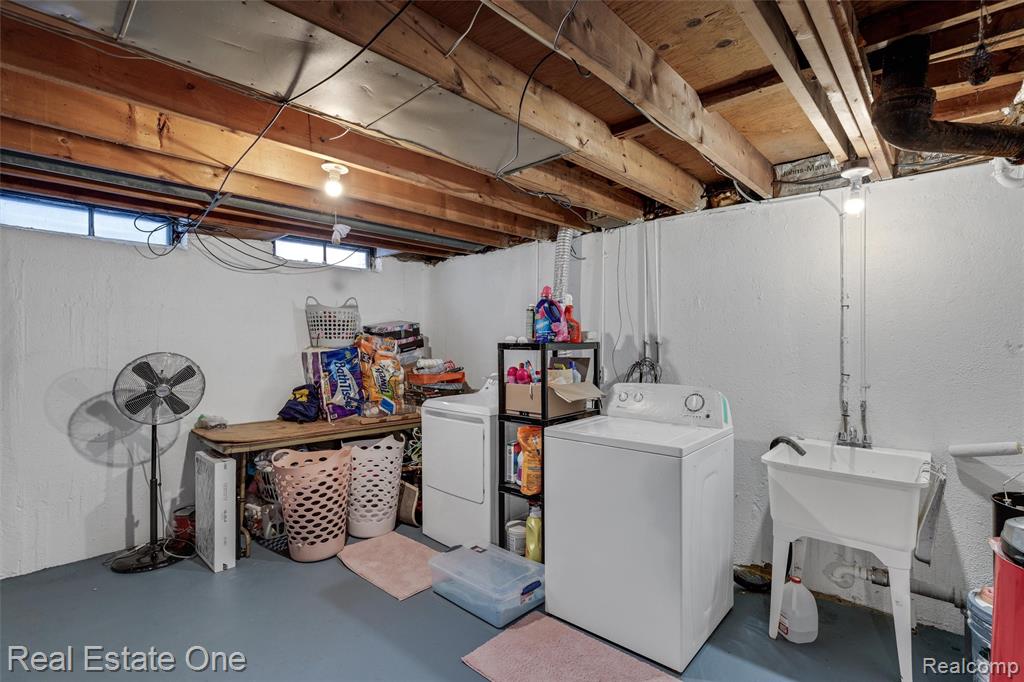 9535 Chamberlain Street, Romulus, MI 48174 — Photo 14