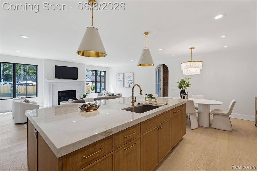 503 GIRARD Avenue, Royal Oak, MI 48073 — Photo 29