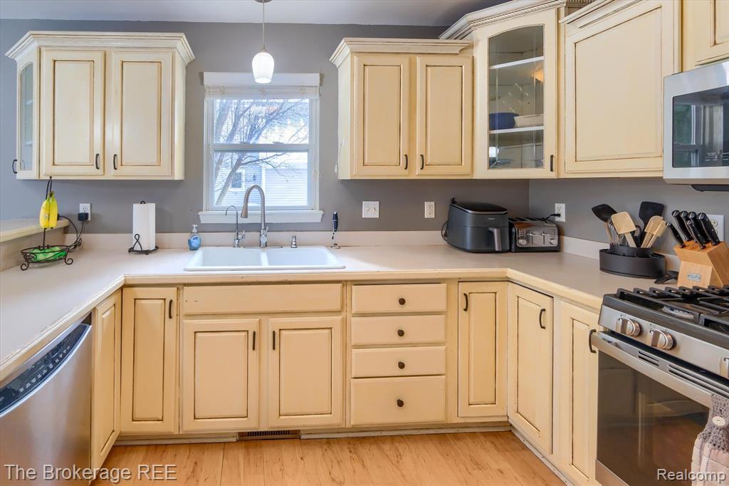 3394 Baltour Drive, Davison, MI 48423 — Photo 21