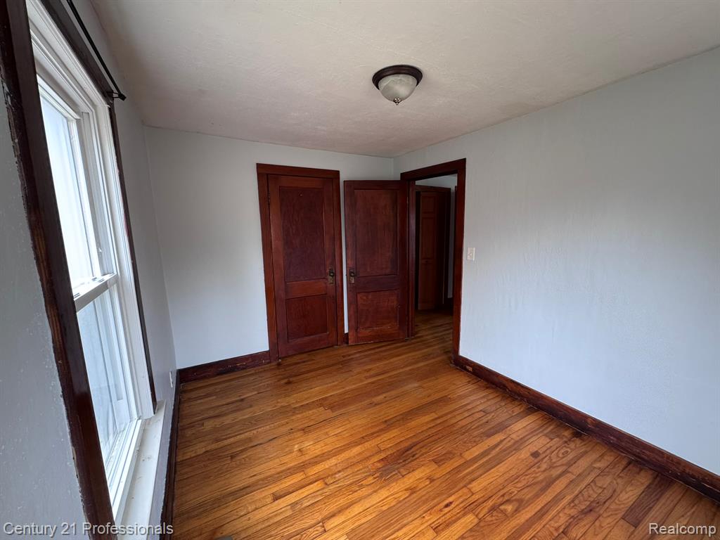 2021 W Rose Center Road, Holly, MI 48442 — Photo 26
