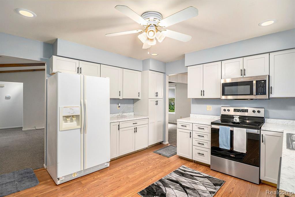 5509 HICKORY Circle, Flushing, MI 48433 — Photo 9