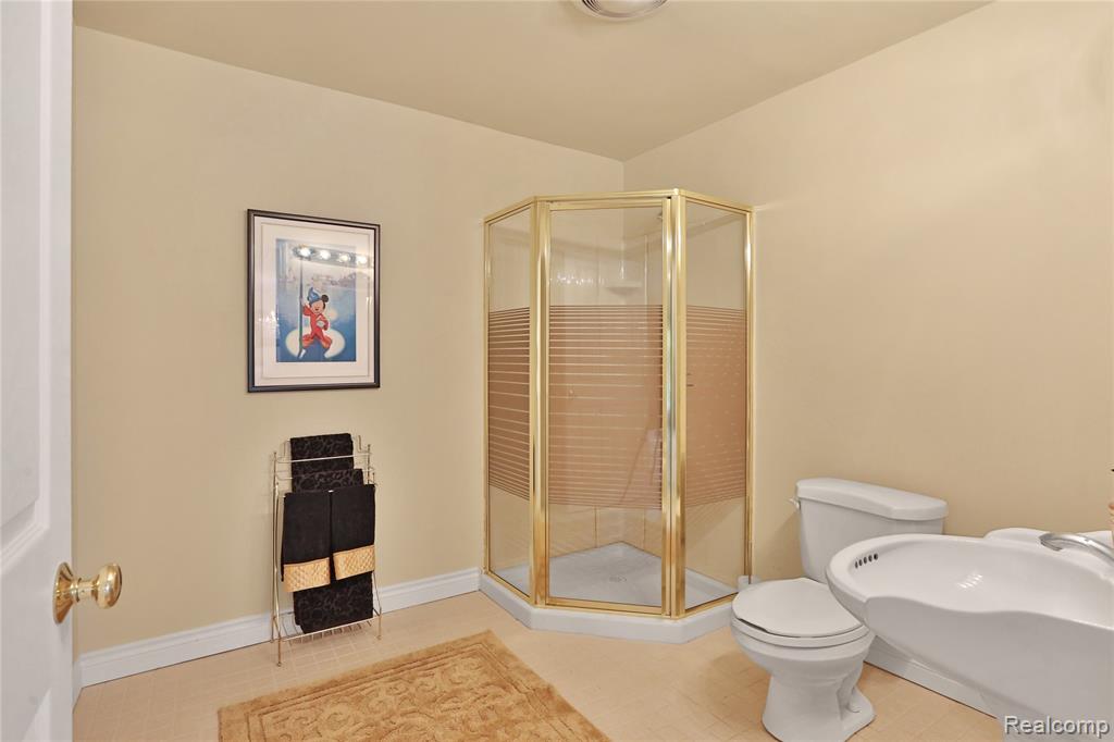 5826 Murfield Drive, Rochester, MI 48306 — Photo 62