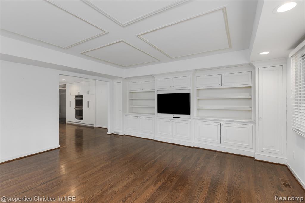 4768 Wendrick Drive, West Bloomfield, MI 48323 — Photo 16