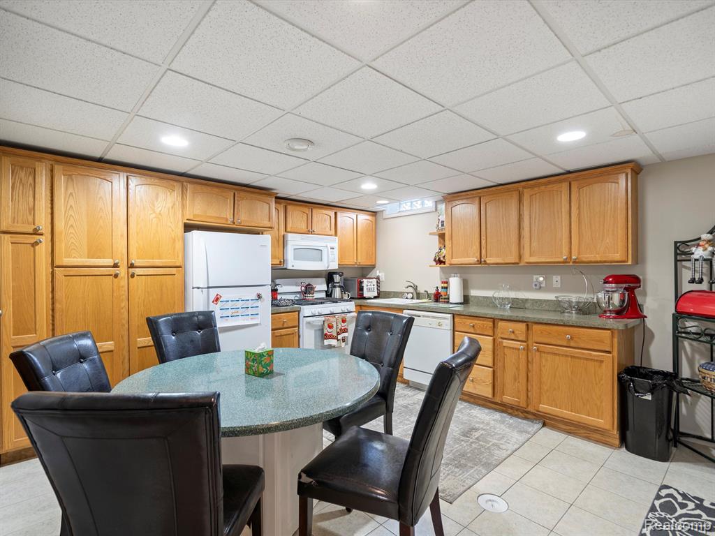 47416 DALLAS Lane, Macomb, MI 48044 — Photo 21