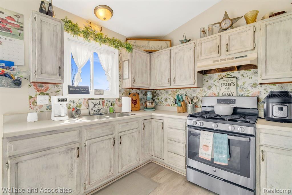 8911 Fisher Road, Greenwood, MI 48006 — Photo 15