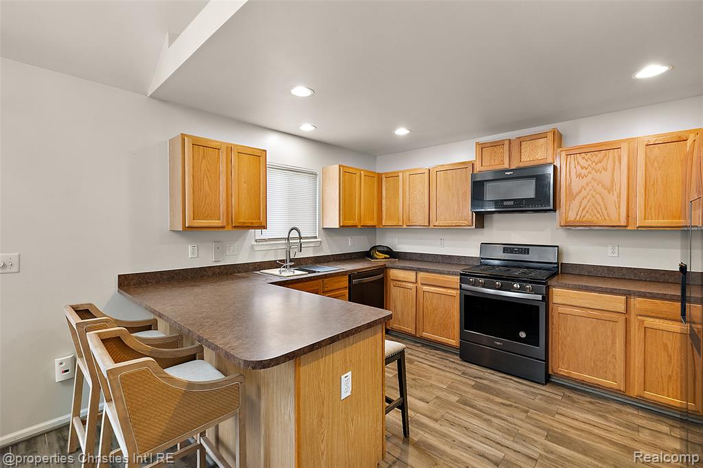781 Saint Clair Street, Detroit, MI 48214 — Photo 11