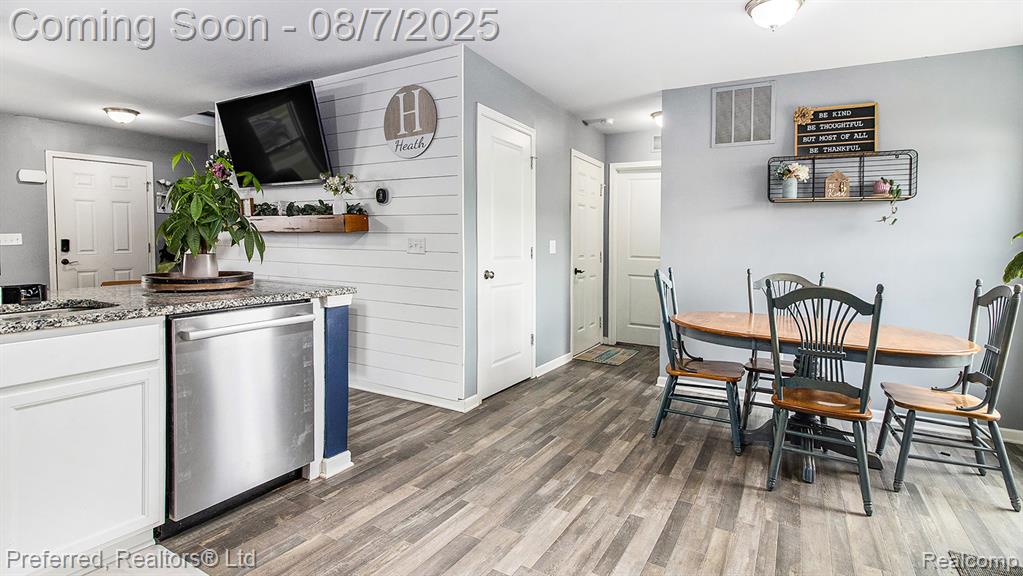 8779 E Park Ridge Circle, Newport, MI 48166 — Photo 13