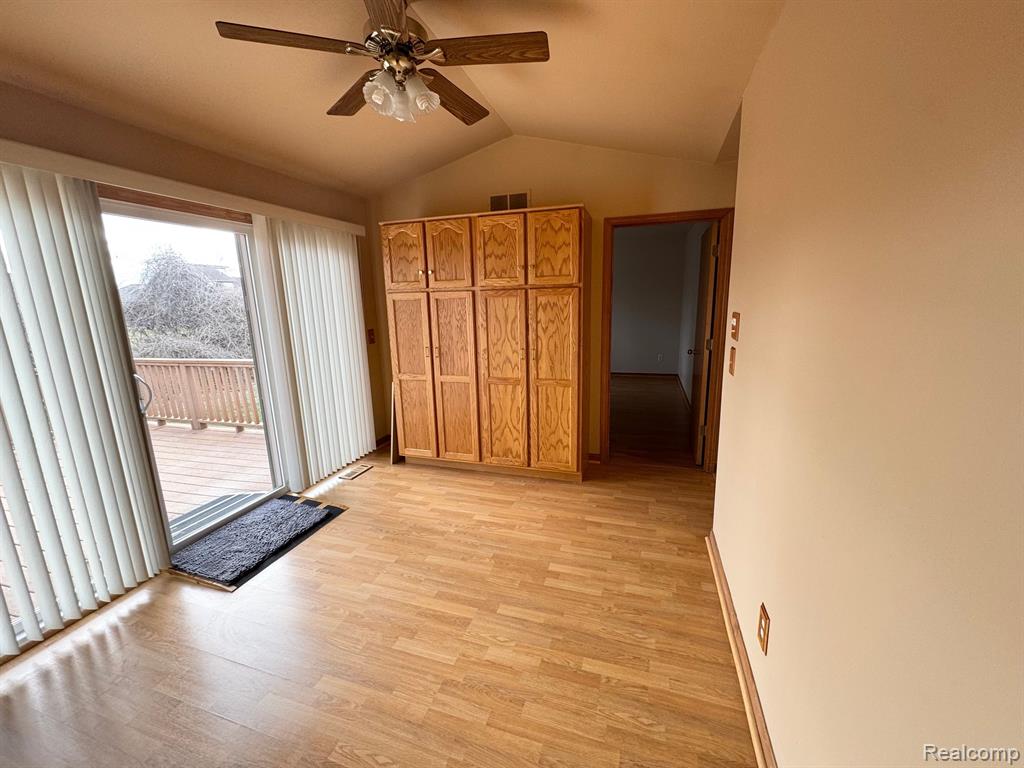 52702 HUNTERS POINTE, Macomb, MI 48042 — Photo 15
