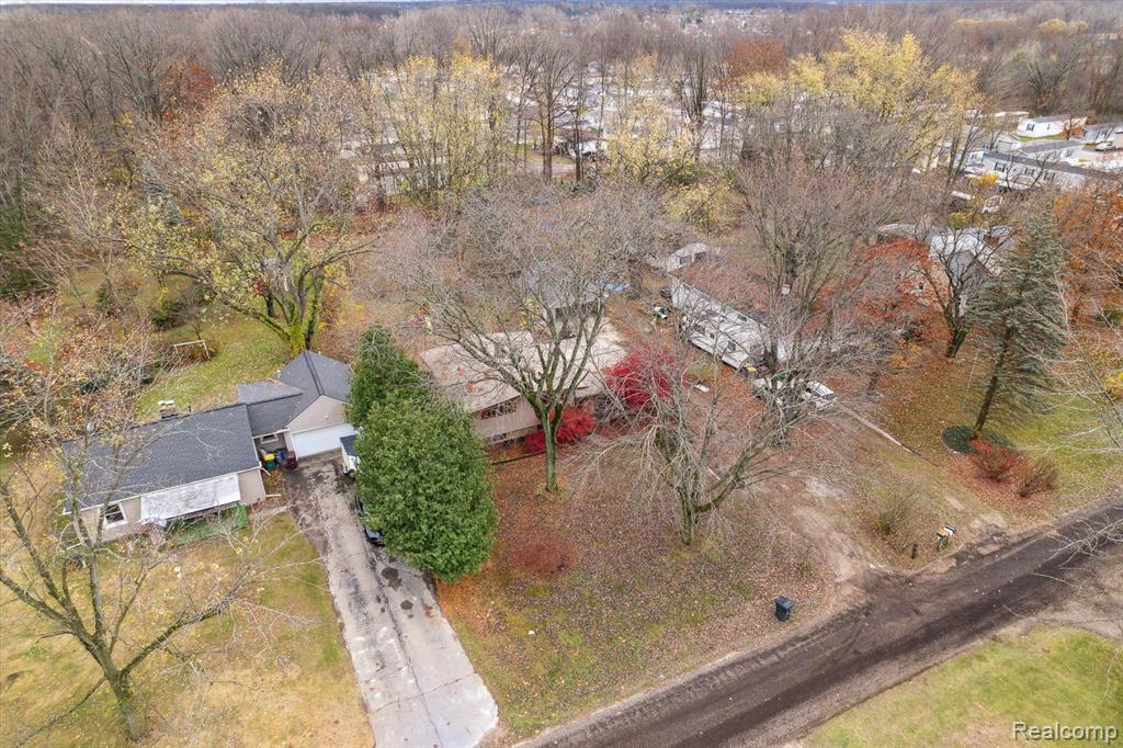 8537 Moms Drive, Belleville, MI 48111 — Photo 53
