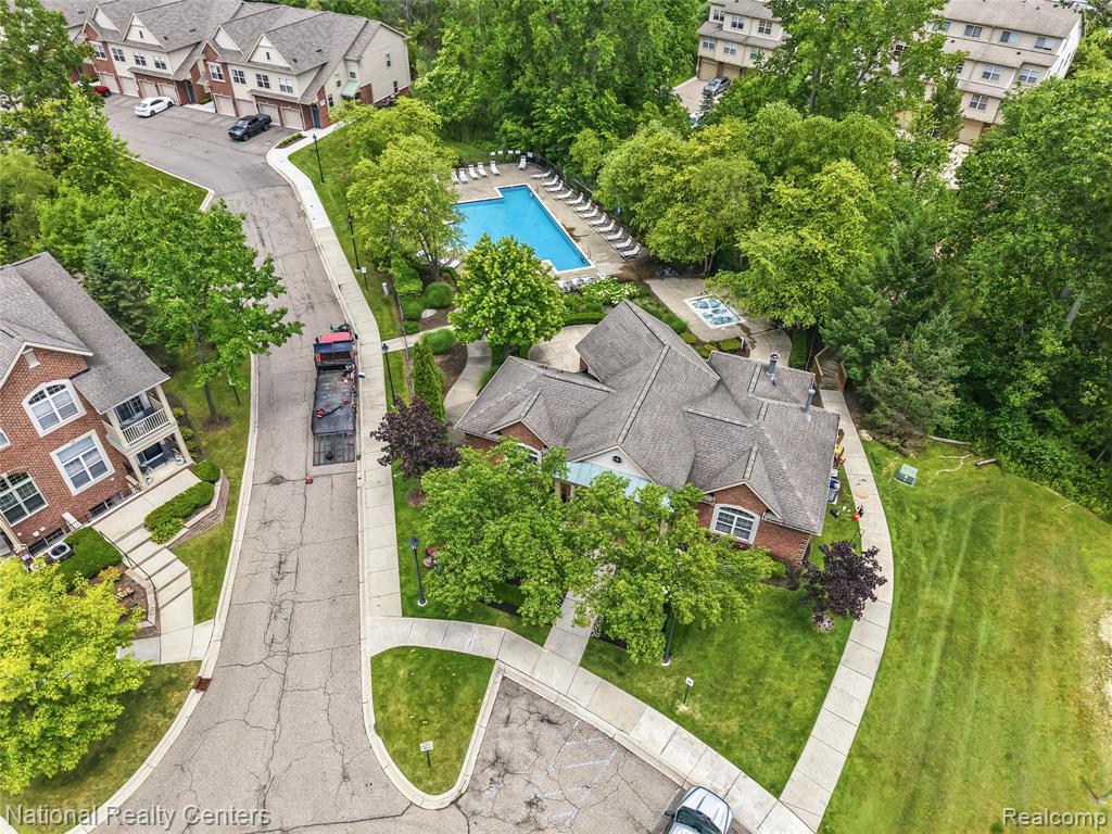 128 Sandy Lane, Walled Lake, MI 48390 — Photo 20