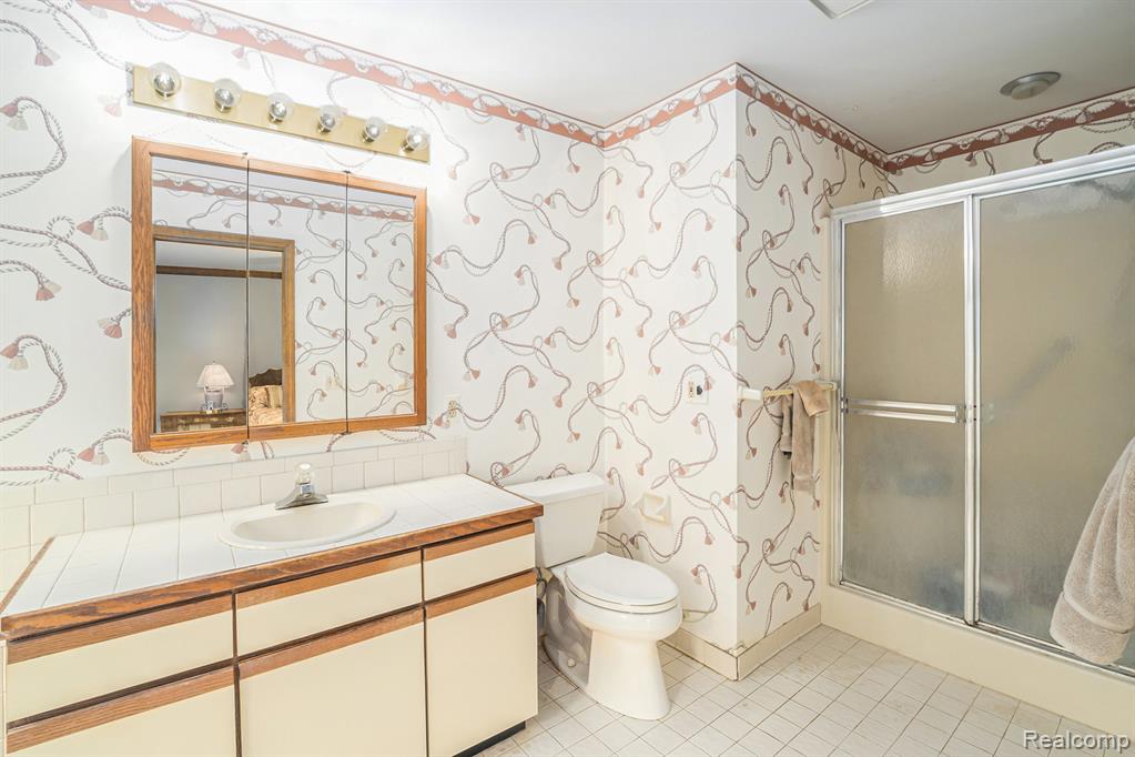859 Boutell Drive, Grand Blanc, MI 48439 — Photo 19
