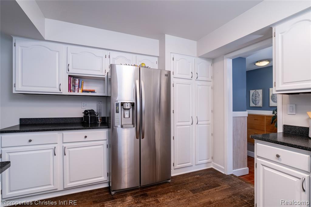 48790 Pinehill Drive, Plymouth, MI 48170 — Photo 19