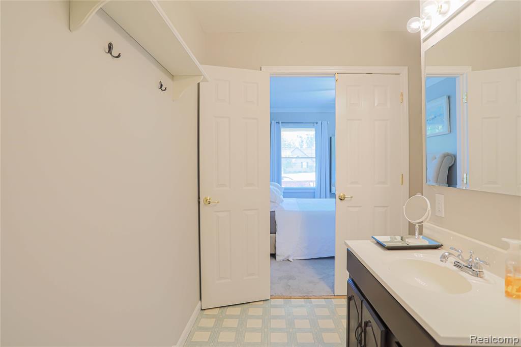 5230 Robinwood Drive, Clyde, MI 48049 — Photo 35