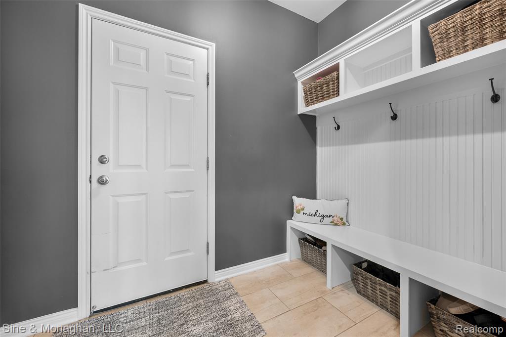 5401 Aberdeen Court, Clarkston, MI 48348 — Photo 19