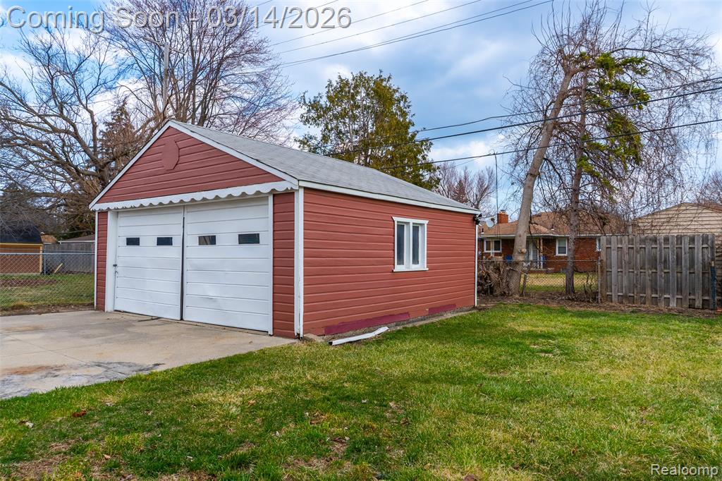 22824 Donald Avenue, Eastpointe, MI 48021 — Photo 35