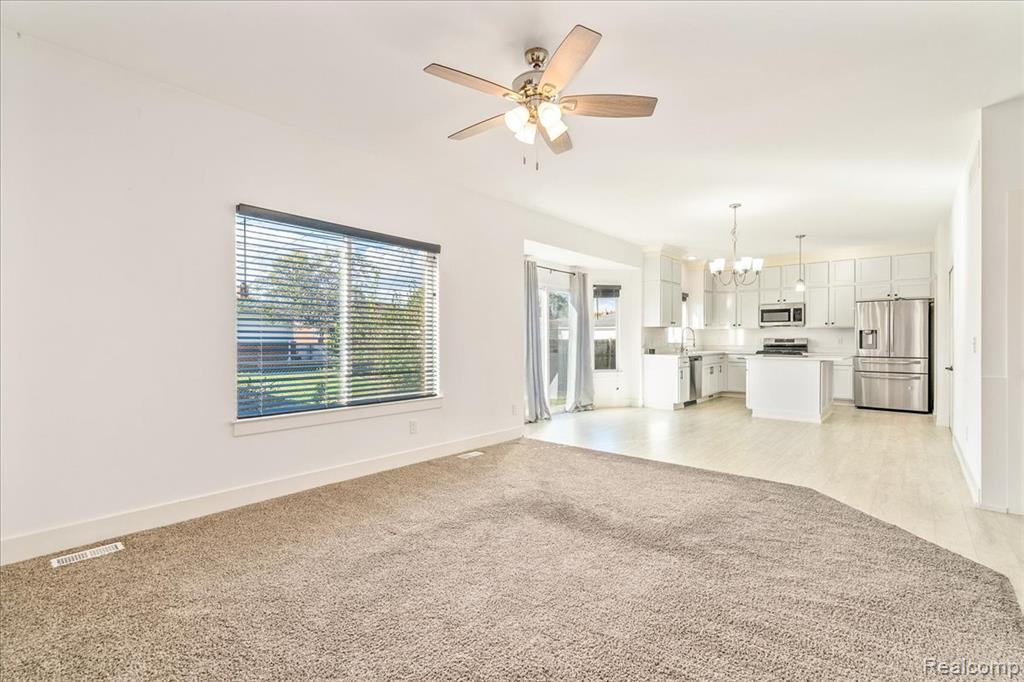 8319 Beatrice, Westland, MI — Photo 11