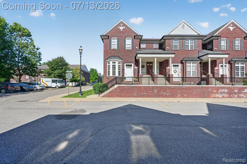 53118 Providence Drive E, 41, Utica, MI 48316 — front exterior