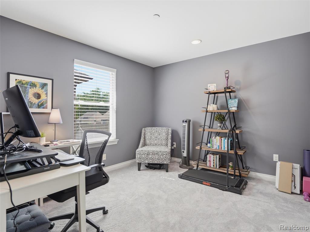 3905 Andover Avenue, Auburn Hills, MI 48326 — Photo 23