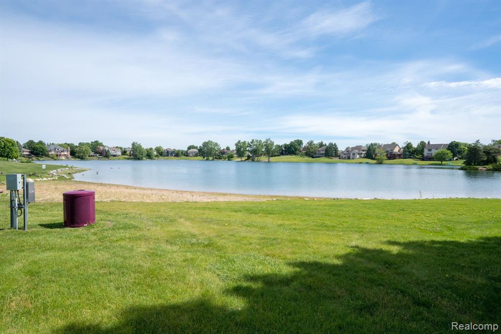 4870 DORAL Drive, Ann Arbor, MI 48108 — Photo 56