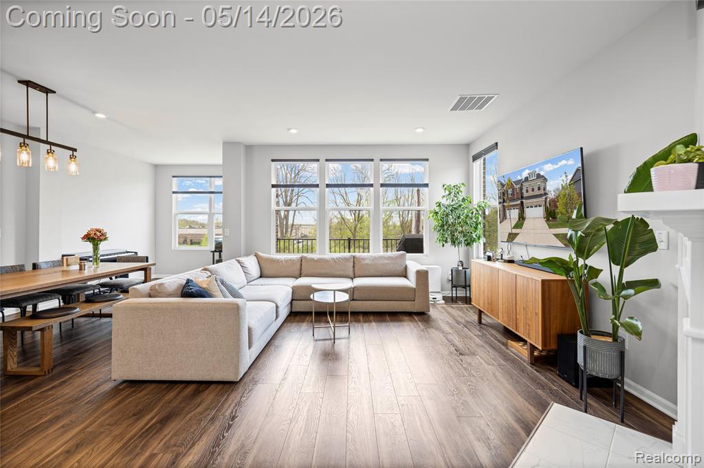43235 Heron Drive, Novi, MI — Photo 4