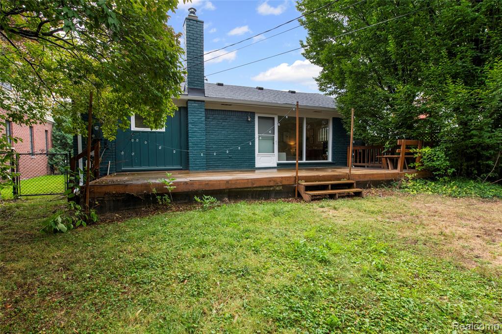10534 Kingston Avenue, Huntington Woods, MI — Photo 28