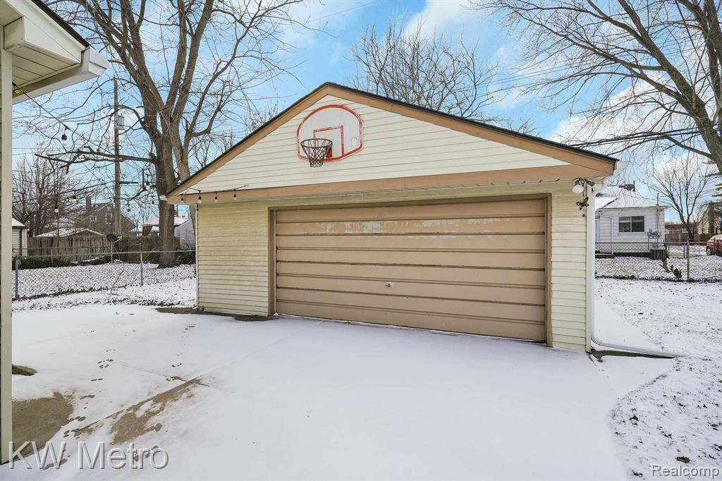 580 CAMDEN Street, Ferndale, MI 48220 — Photo 7