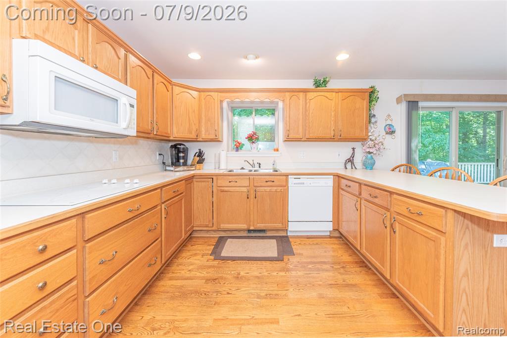 7965 Howard Street, Whitmore Lake, MI 48189 — Photo 25