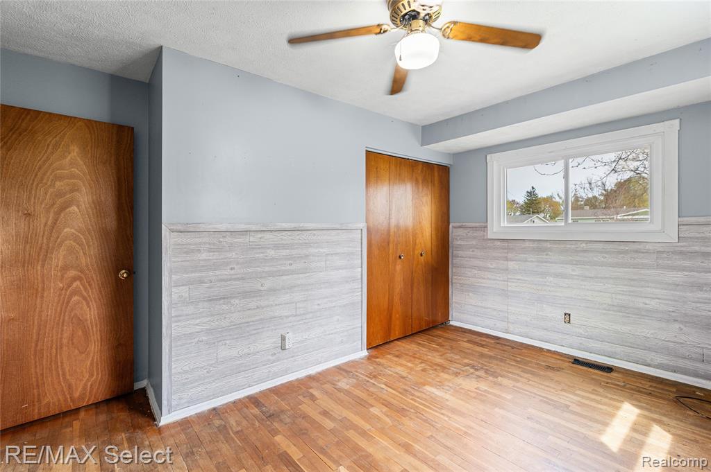 1412 Kettering Street, Burton, MI 48509 — Photo 21