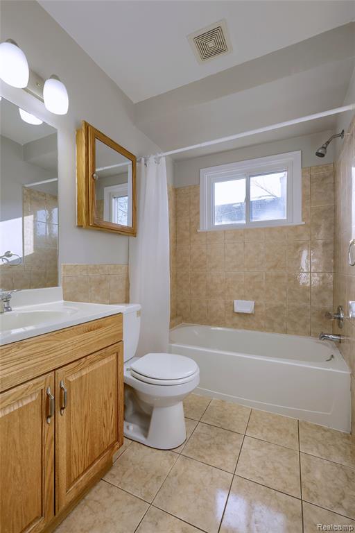 24907 Brittany Avenue, Eastpointe, MI 48021 — Photo 20