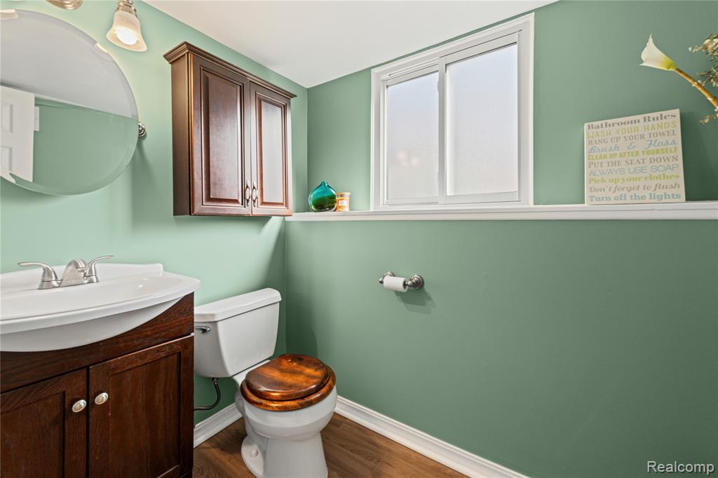 21230 Mayfair Street, Woodhaven, MI 48183 — Photo 27