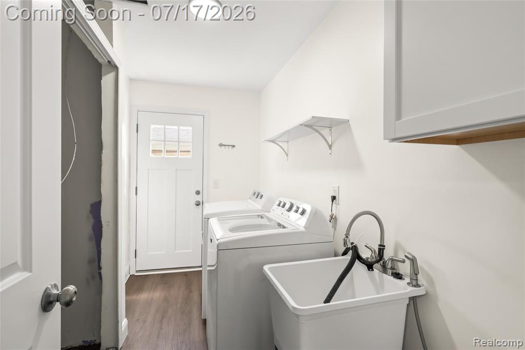 8385 Hillcrest Boulevard, Westland, MI — Photo 17