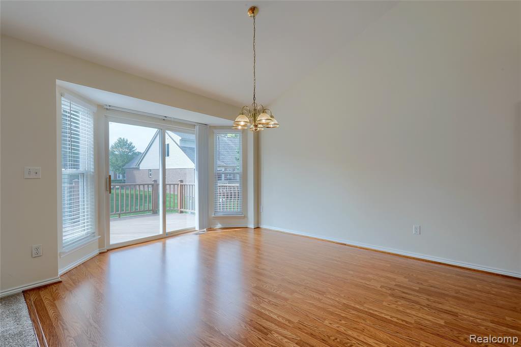 4434 Honeysuckle Drive, Sterling Heights, MI 48314 — Photo 13