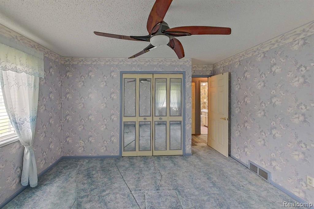 4395 OLD CARRIAGE Road, Flint, MI 48507 — Photo 27
