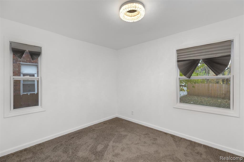 9710 Somerset Avenue, Detroit, MI 48224 — Photo 17