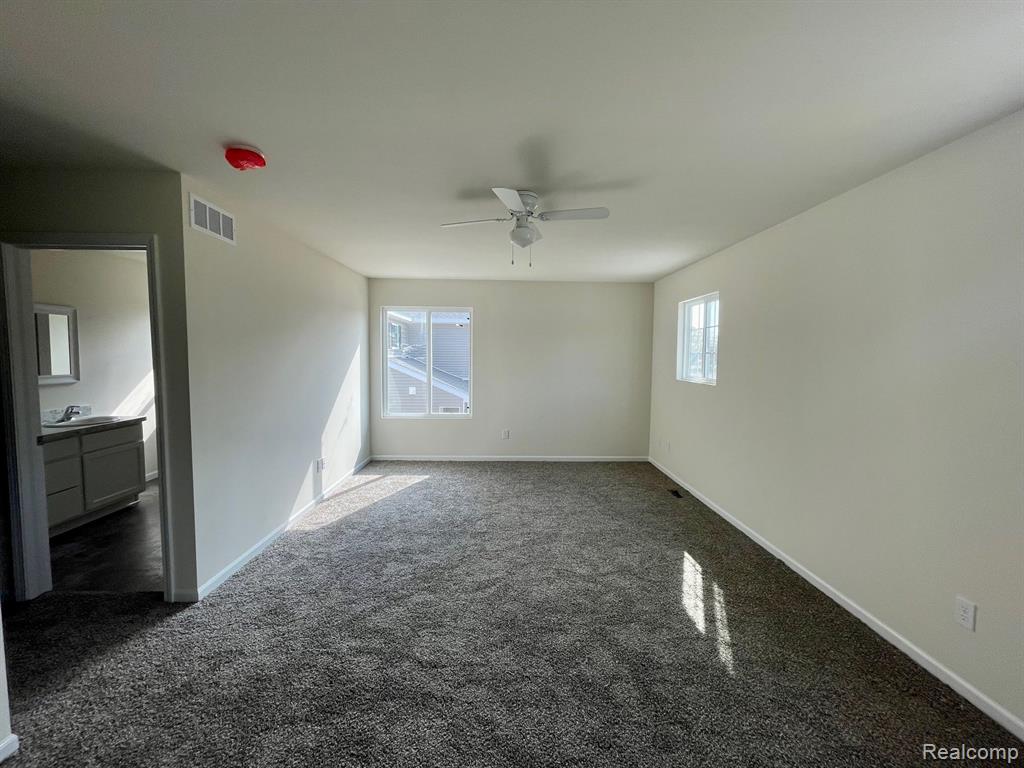 3997 Lotus Landing Circle, Waterford, MI 48329 — Photo 16