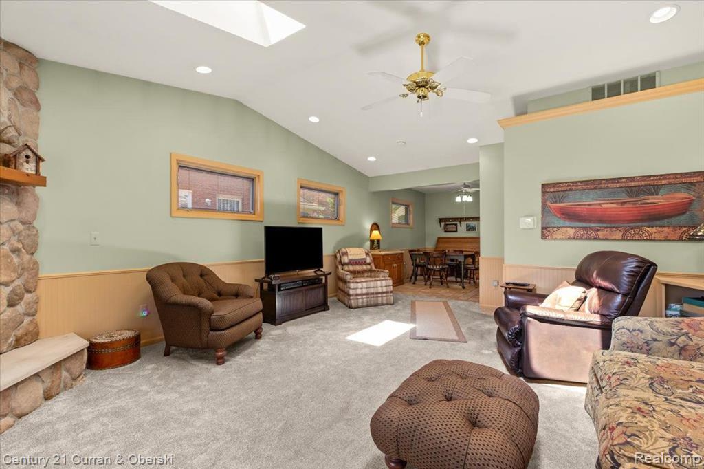 4669 PARKSIDE Boulevard, Allen Park, MI 48101 — Photo 17