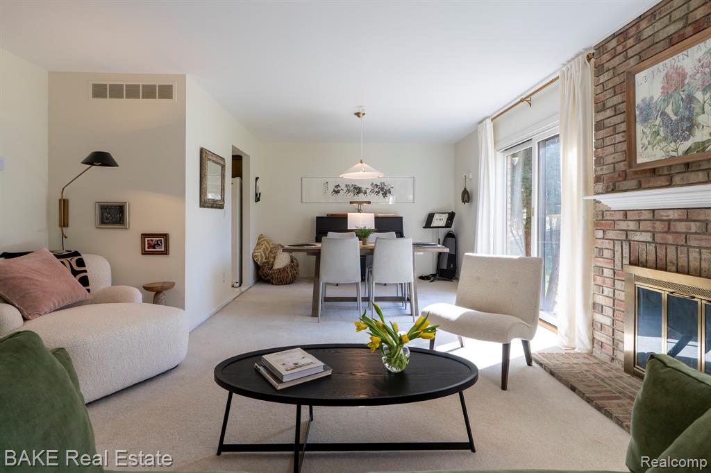 881 Greenhills Drive, Ann Arbor, MI 48105 — Photo 17